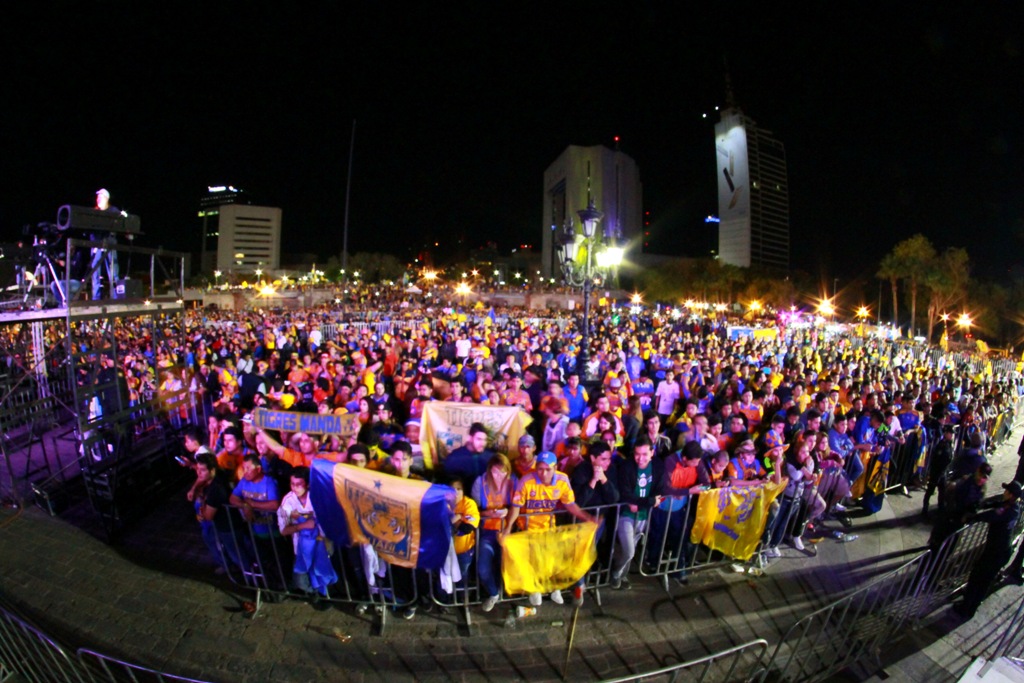 Aficionados de Tigres (Imago7)