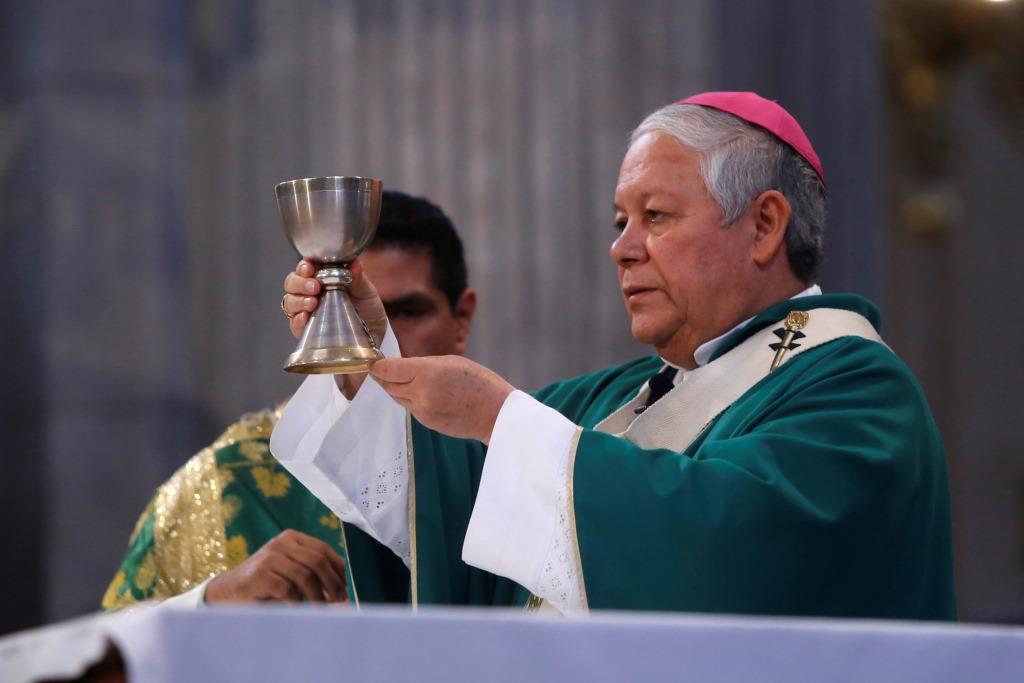 El arzobispo, precisó que la iglesia católica no participó en dicha manifestación sino que se trató de "laicos" (Agencia Enfoque)