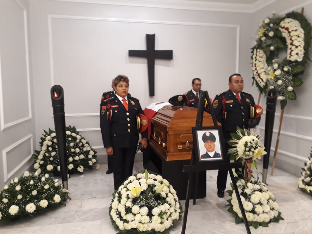 En una funeraria ubicada en el centro de la ciudad, es velado el Sr. José Javier Hernández Nava. @DesdeLaFeMx