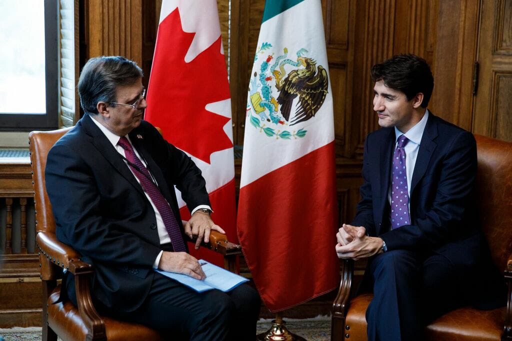 Marcelo Ebrard en reunión con el primer ministro de Canadá, Justin Trudeau. (Tomada de Twitter | @m_ebrard)