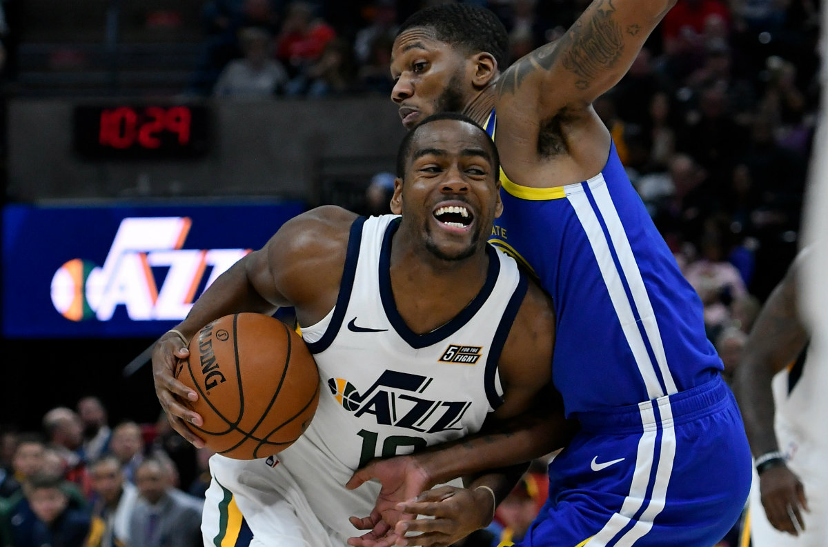 Los Nuggets le quitaron el invicto a los Warriors en la NBA (AFP)