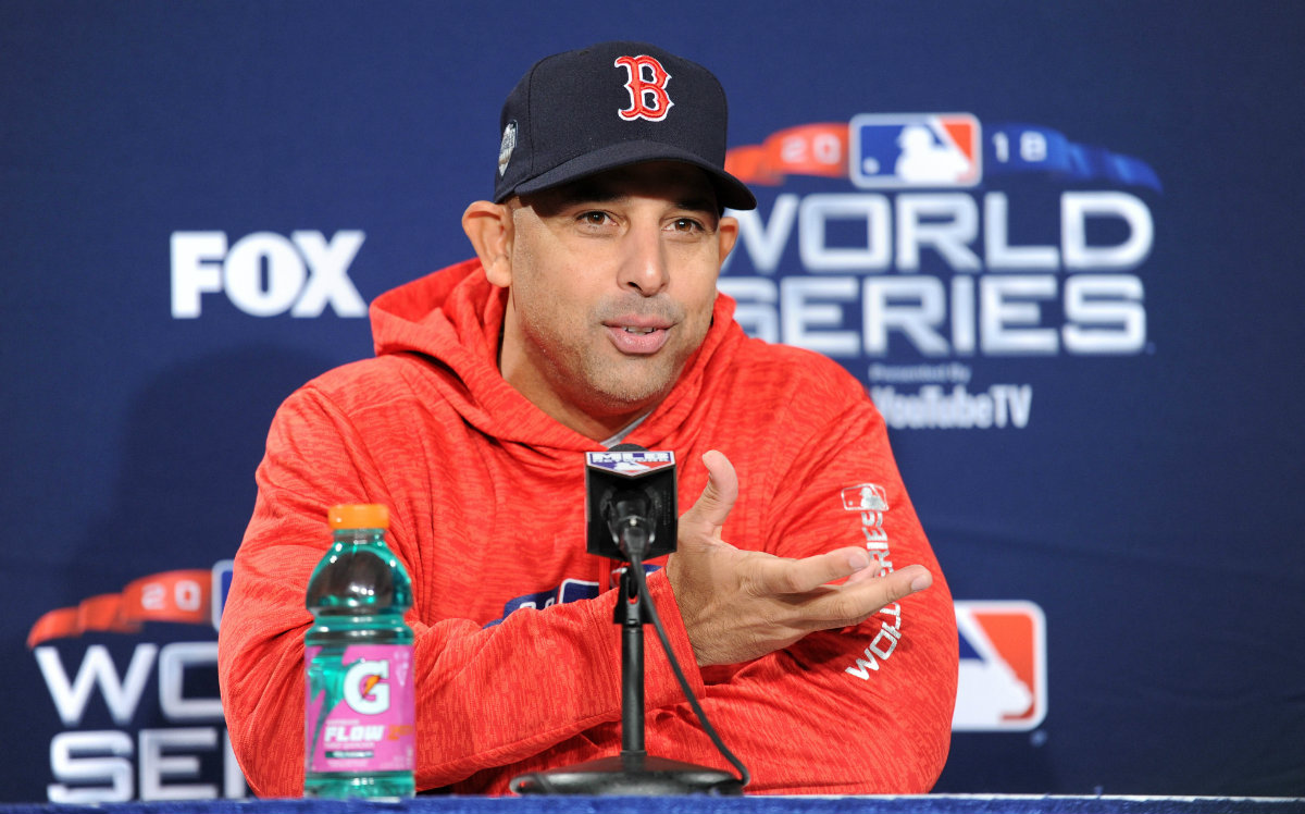 Alex Cora, mánager de los Red Sox (Reuters)