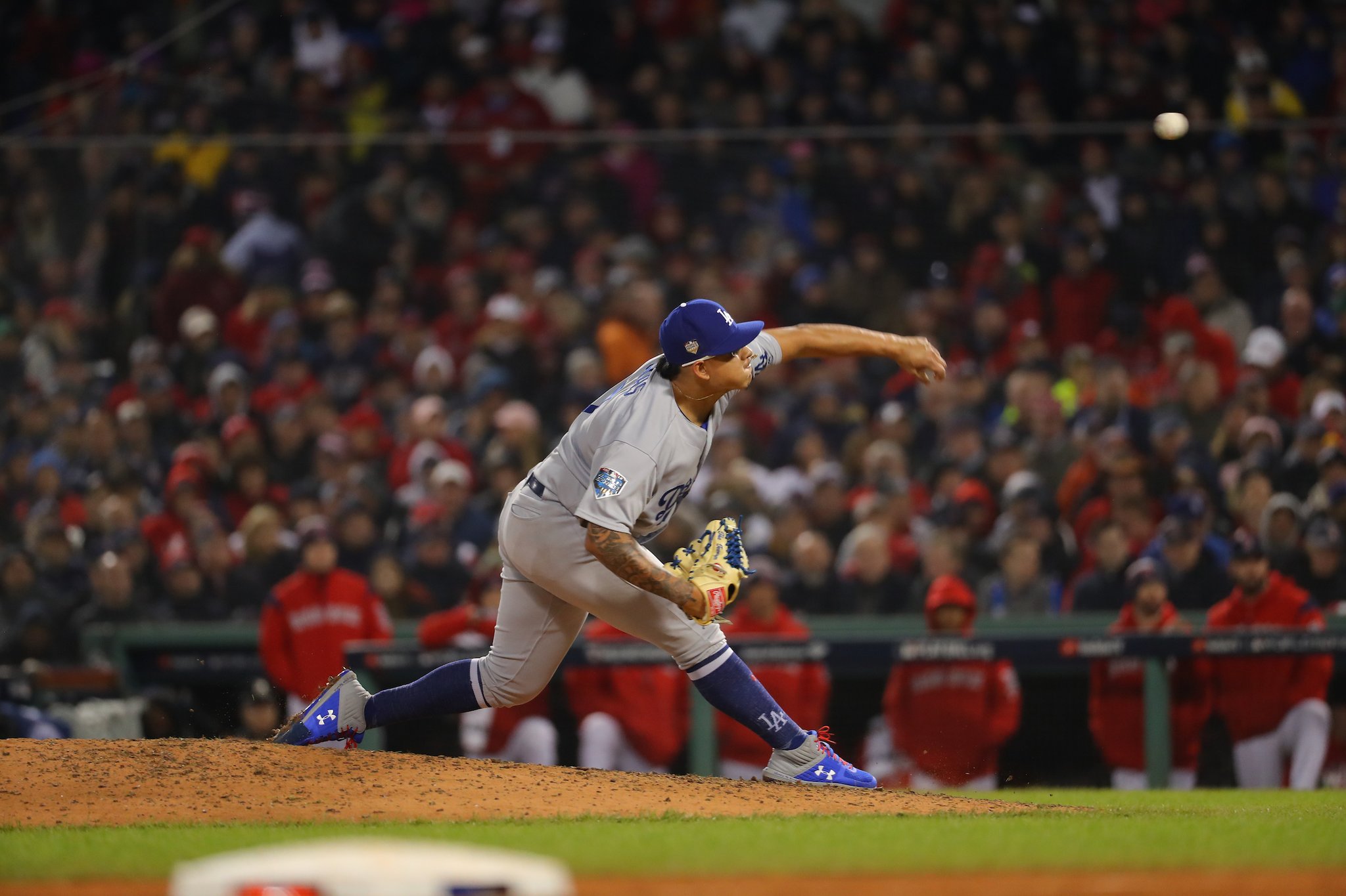 El mexicano Julio Urías (@MLBStatoftheDay)