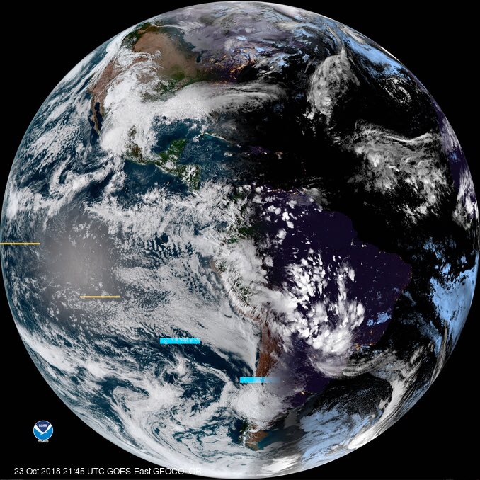 En una imagen del planeta Tierra sobresale el huracán Willa en Mexico. (@ChaacTlaloc)
