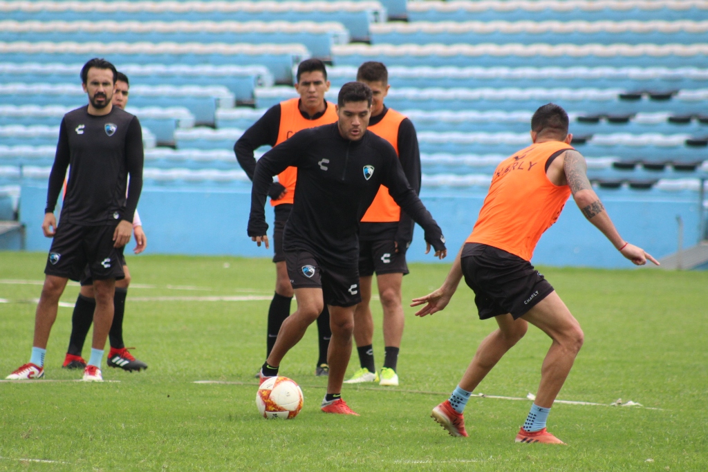 Jaiba Brava intensifica entrenamientos.