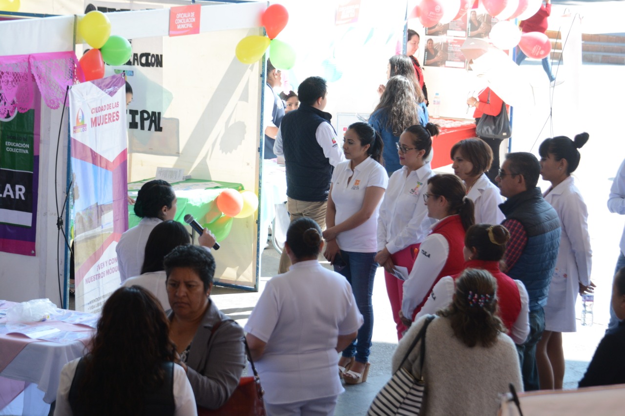Llevan a cabo Tercera Expo Salud Mujer 2018 en Tula