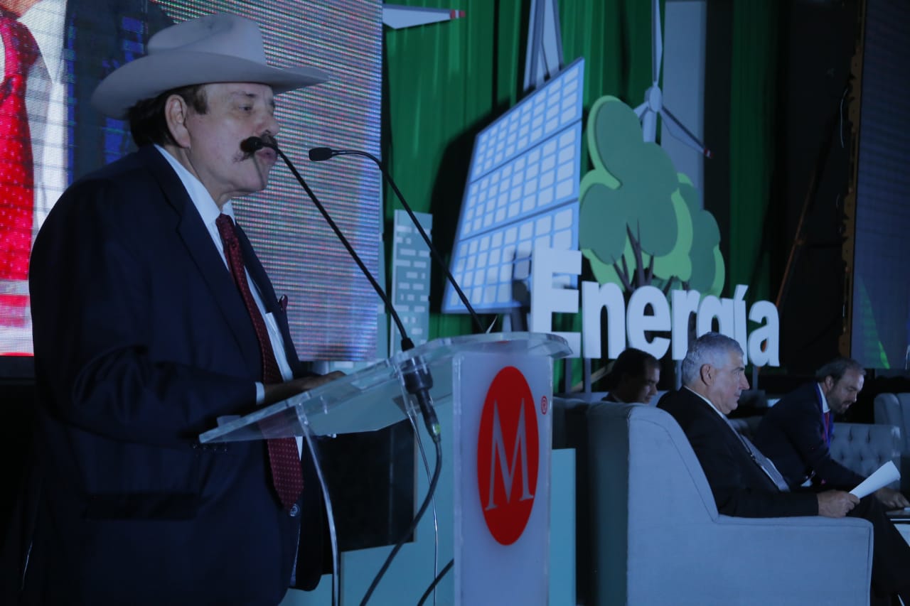 El Senador por Morena destacó su visión en México en cuanto al uso de gas natural. (Manuel Guadarrama)
