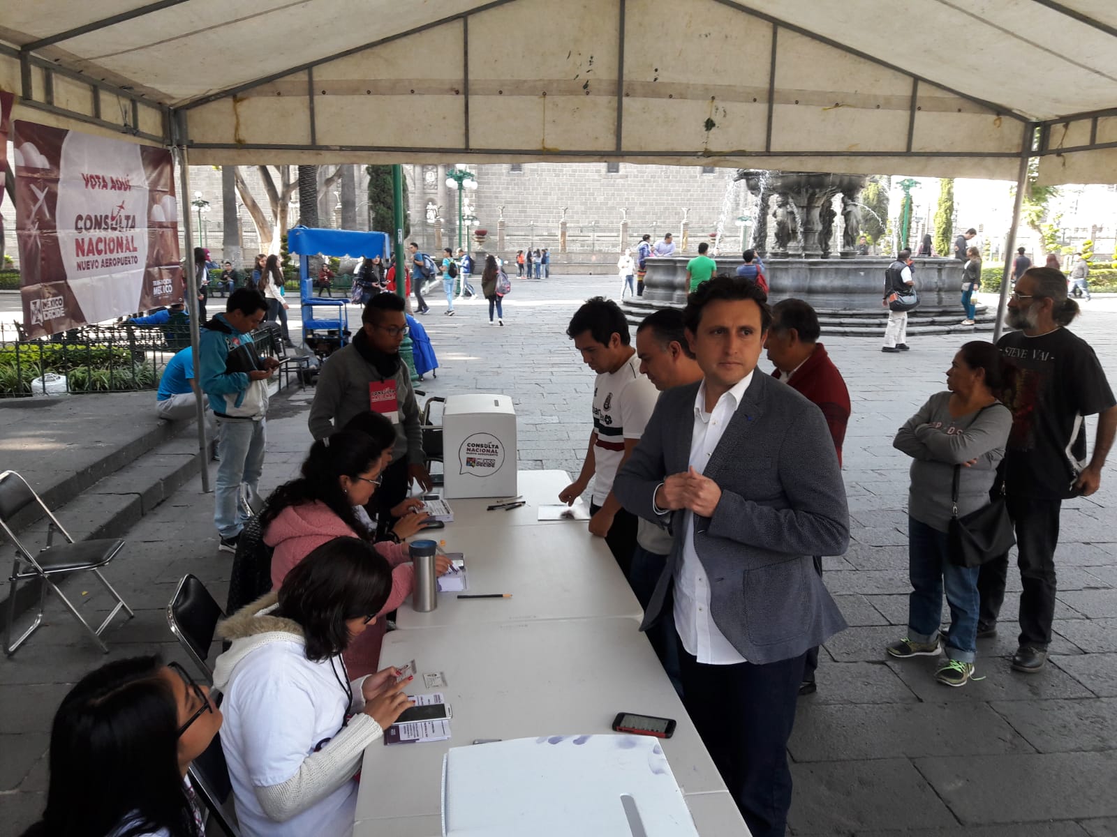 Acude José Juan Espinosa a la consulta NAIM (Especial)