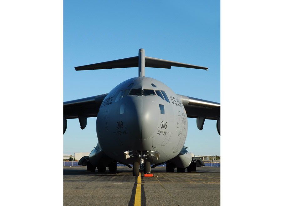 Boeing espera tener ingresos por 100,000 mdd este año, gracias a aviones militares como el C-17 Globemaster III (Cortesía).