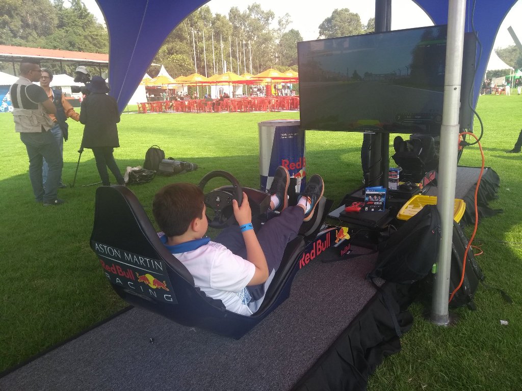 Inauguran el FanZone del GP México (Fernanda Mendoza)