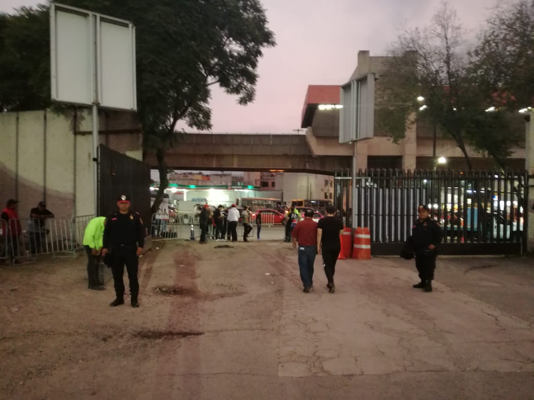 En las inmediaciones del autódromo Hermanos Rodríguez detuvieron a cinco revendedores. (Especial)
