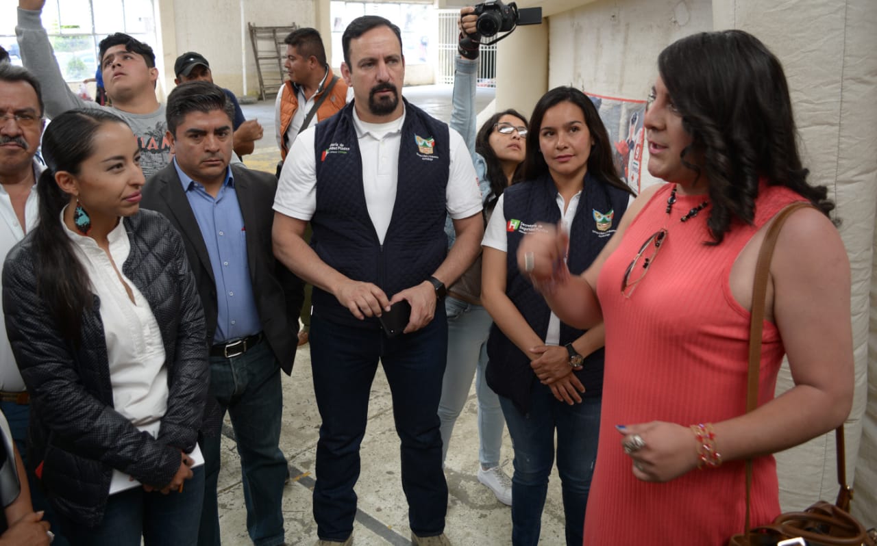 Mauricio Delmar brindó audiencia pública acompañado de su equipo de trabajo. (Cortesía)