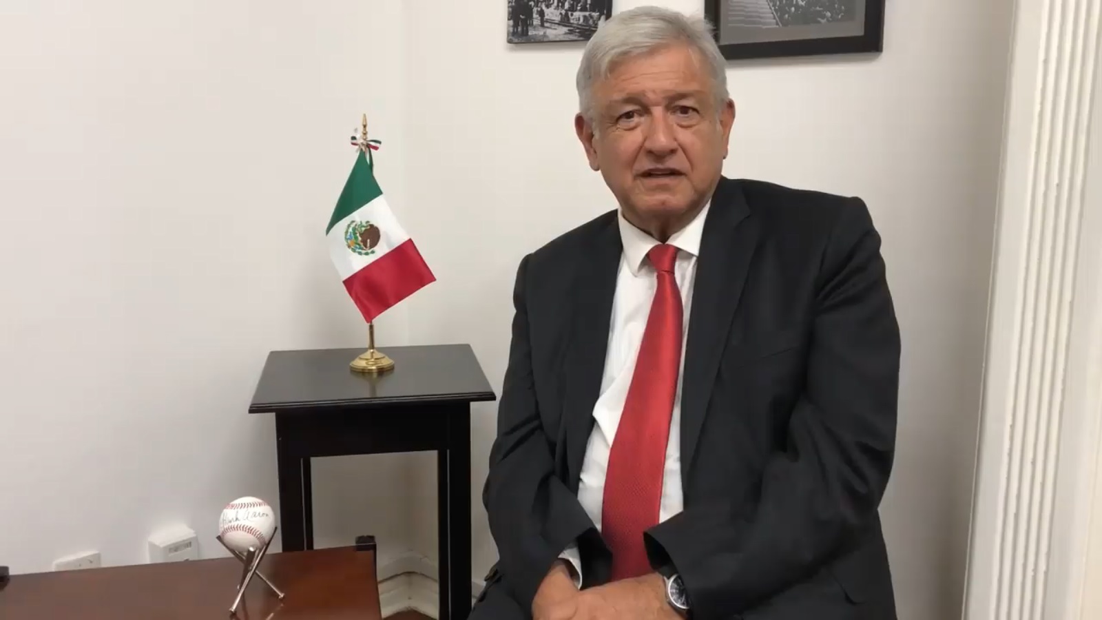 En redes sociales, AMLO compartió su reporte del segundo día de consulta por el NAIM. (Especial)