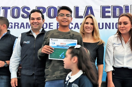 Autoridades locales. (Especial)