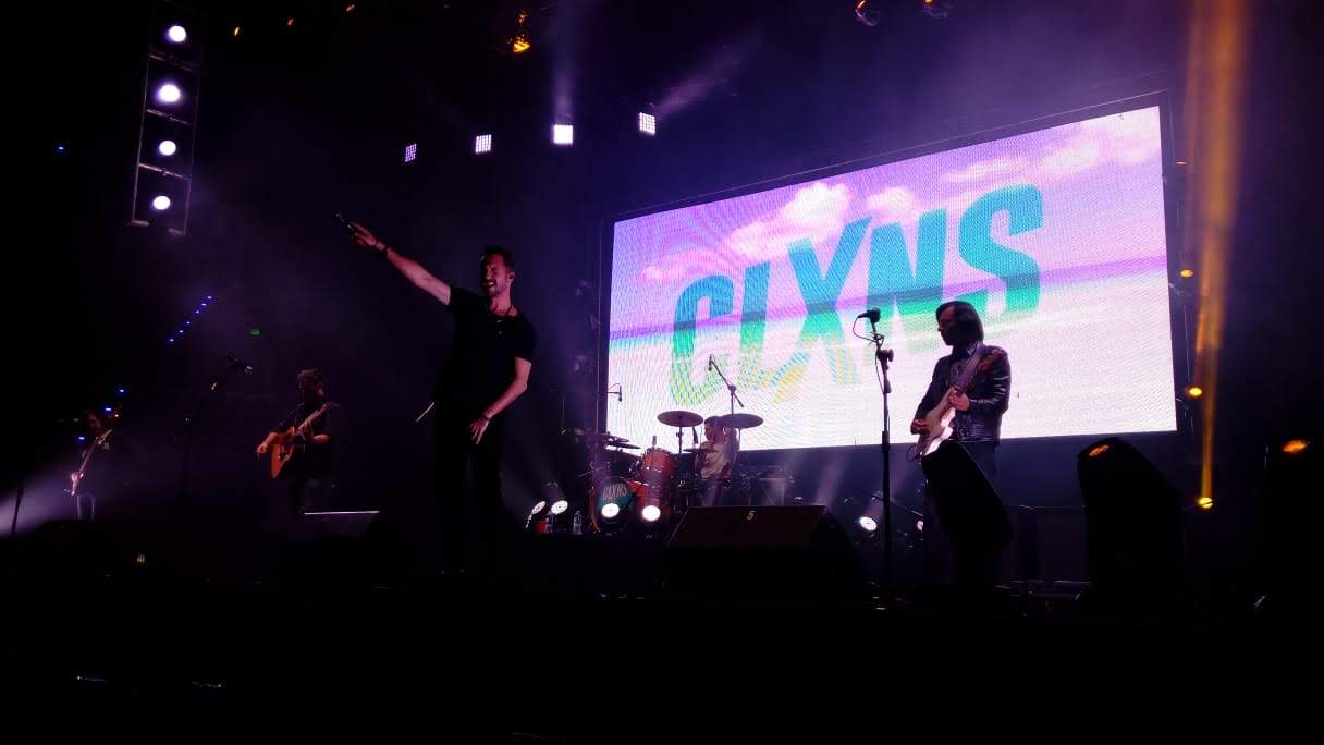 Los Claxons volvieron a La Laguna para hacer cantar a sus seguidores con sus nuevos éxitos. (Jorge Maldonado)