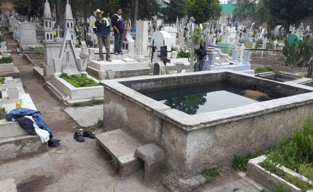 La demanda anual es de aproximadamente 60 mil espacios y se disponen de 66 mil 942 fosas en los panteones de 16 alcaldías. (Cuartoscuro)