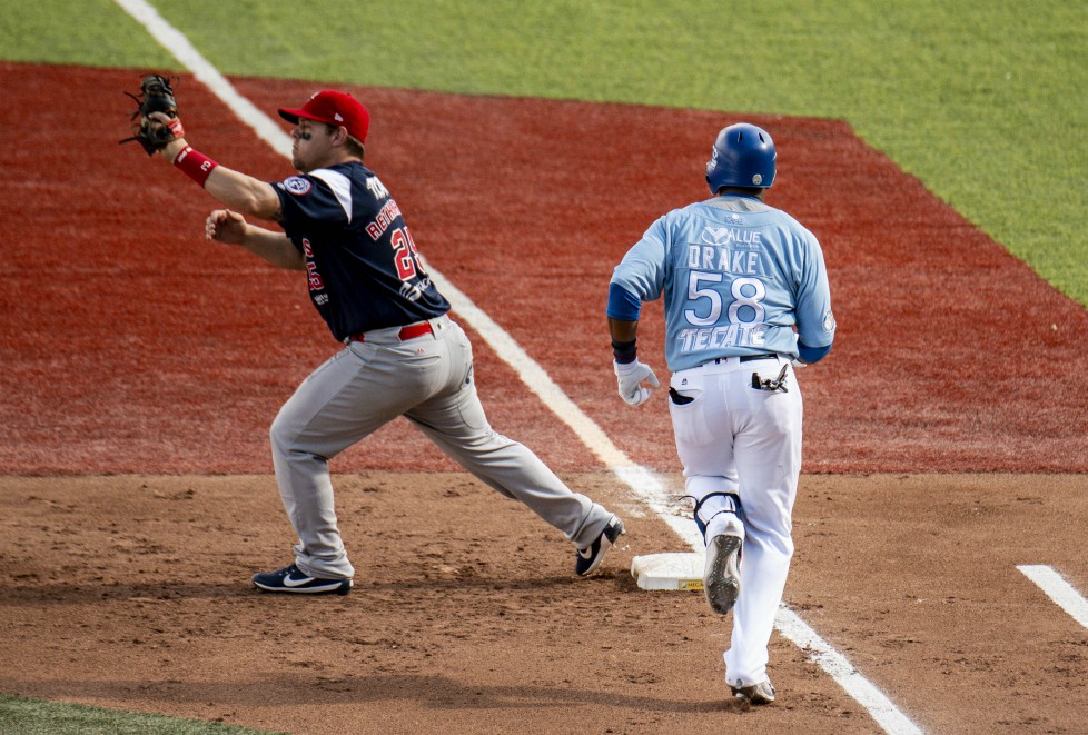 En extra innings, los de Mexicali se llevaron el último juego de la serie contra Charros. (Cortesía)