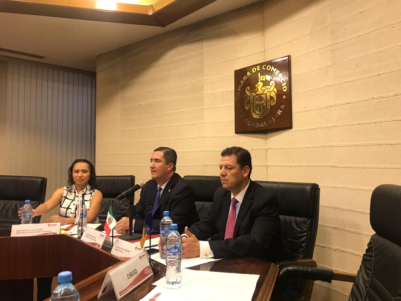 La decisión, tendrá implicaciones jurídicas y financieras, advierten líderes empresariales. (Elsa Martha Gutiérrez)