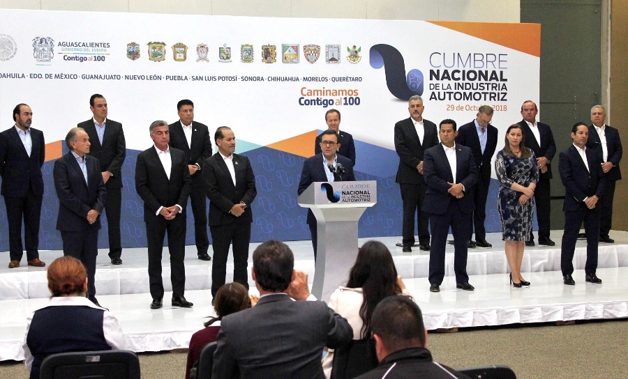 El secretario de Economía, Ildefonso Guajardo, en la Cumbre Nacional de la Industria Automotriz. (Foto: especial)