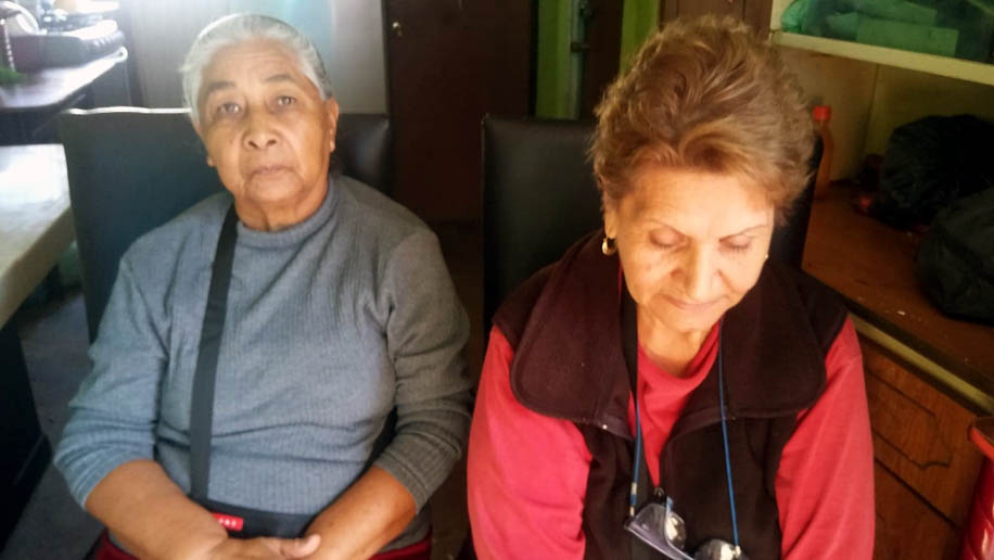 Los servicios de salud también fueron retiradas a las mujeres. (Isis Rábago)