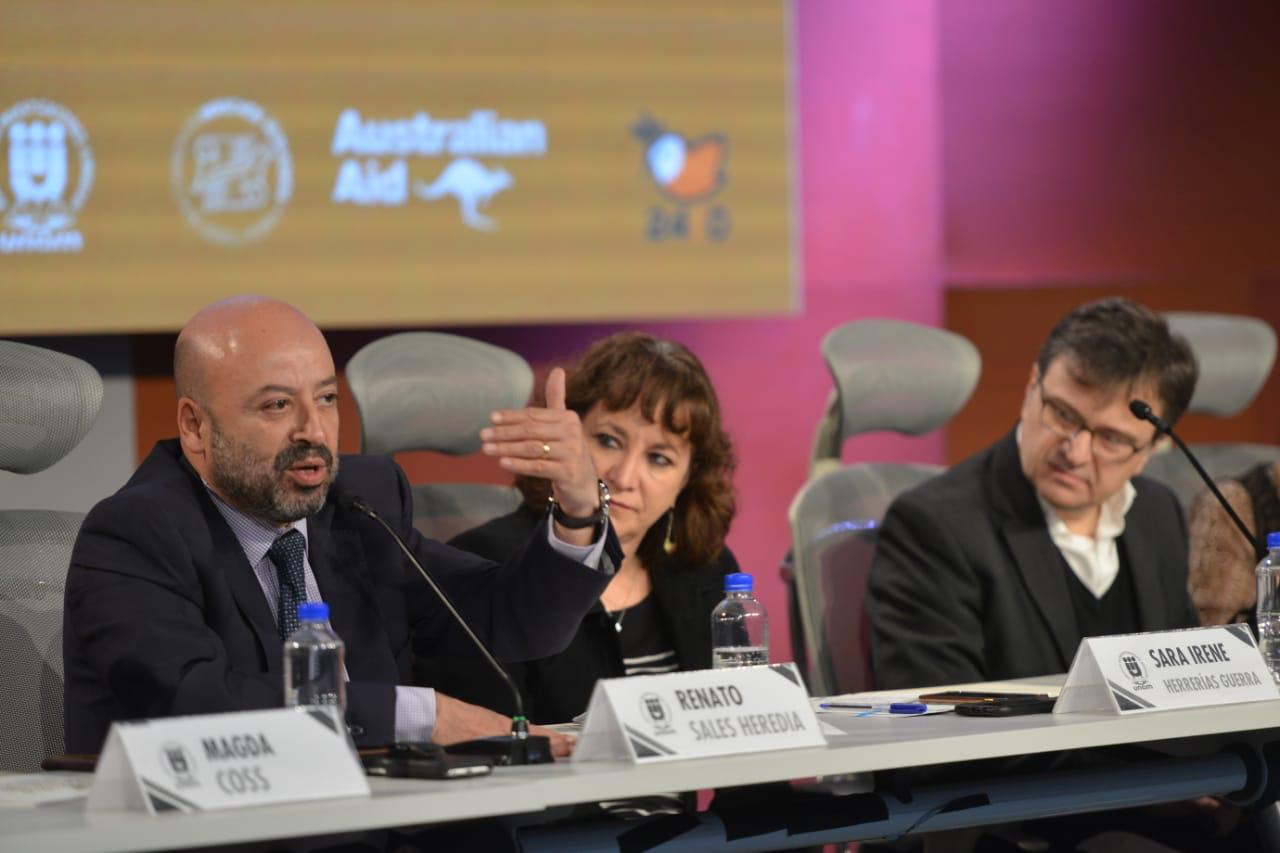 El comisionado Renato Sales participó en el foro "Encuentro Académico sobre Prevención de la violencia Armada y Delito de Armas de Fuego". (Especial).