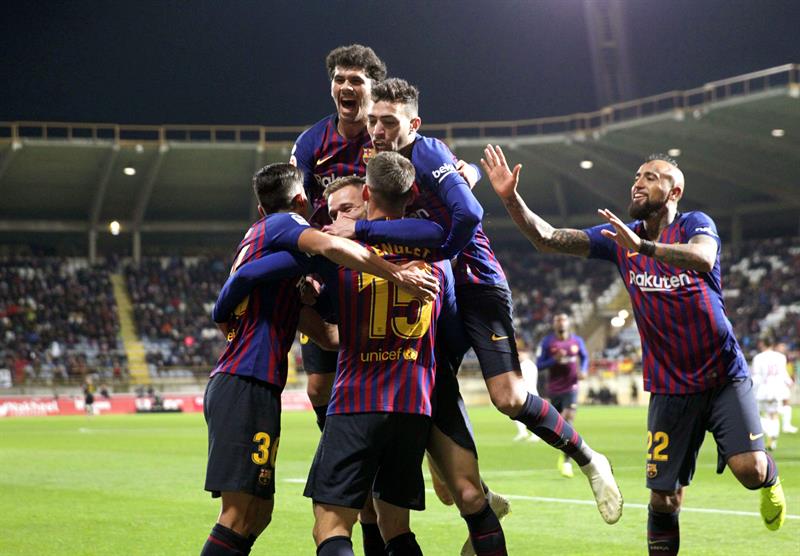 Barcelona sacó el triunfo en los últimos minutos de la ida en Copa del Rey (EFE)