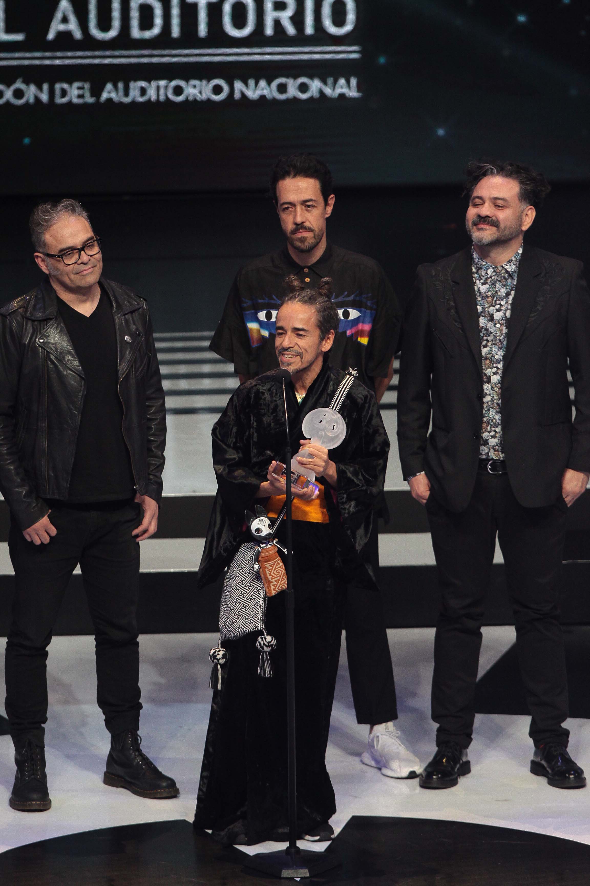 Café Tacvba presentó un número musical y se llevó un galardón. (Foto: Alfonso Manzano)