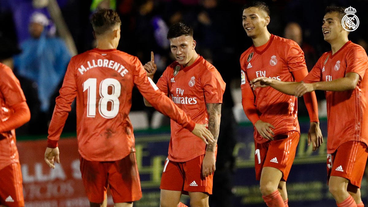 Jugadores de Real Madrid en festejo de gol (@realmadrid)