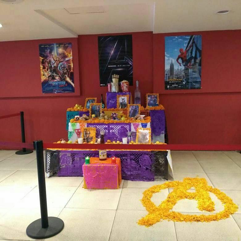 La fotografía de la ofrenda fue publicada en la cuenta de Facebook del complejo.