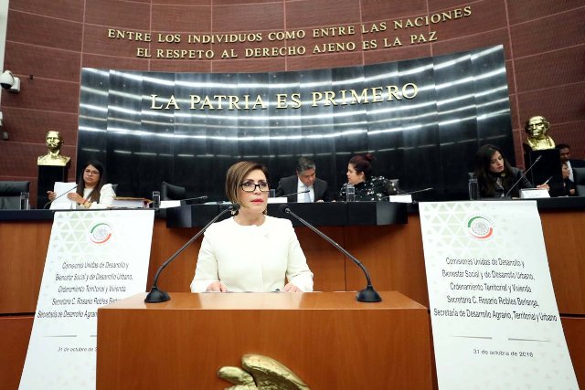 Robles compareció ante el Senado/Especial.