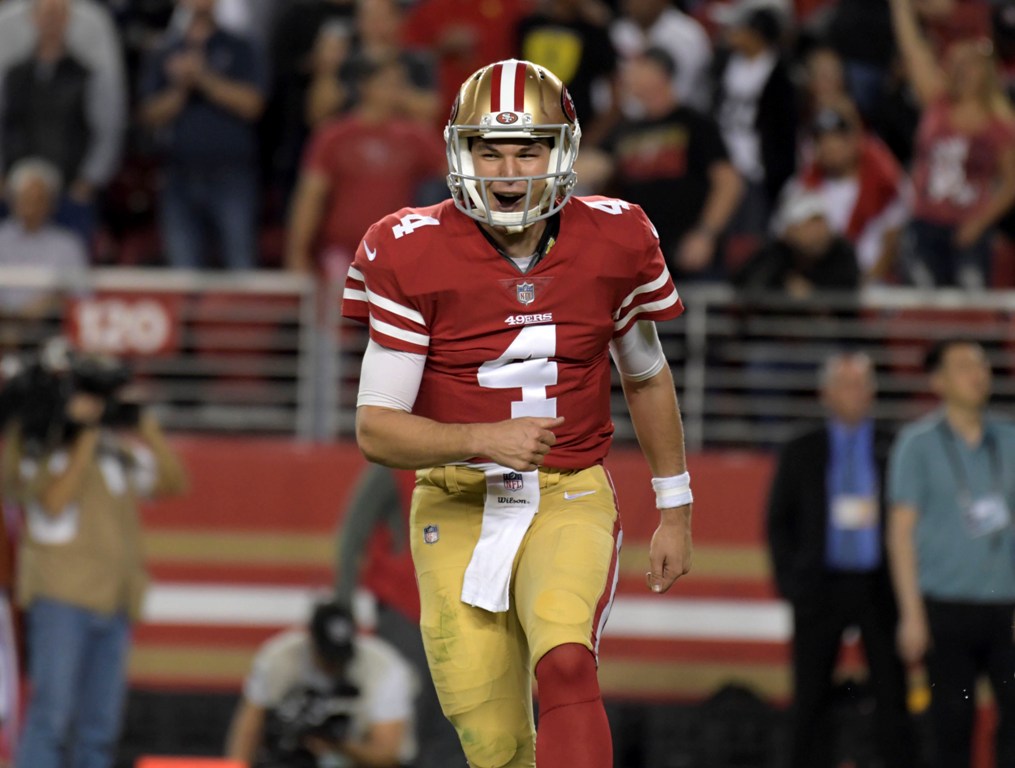 Nick Mullens brilló en su debut (Reuters)