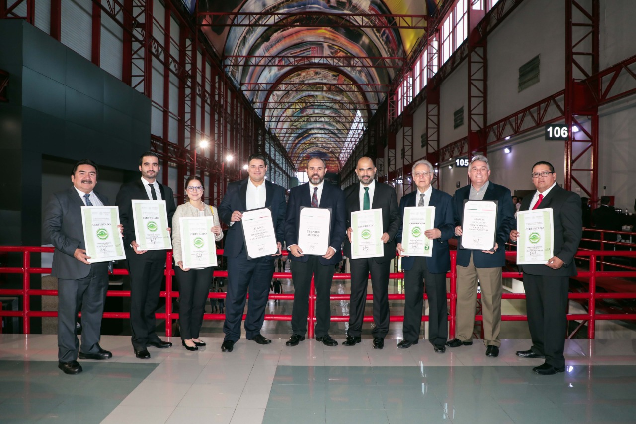 Seis de las plantas que operan en el país recibieron certificados ambientales por industria limpia. Foto: Especial