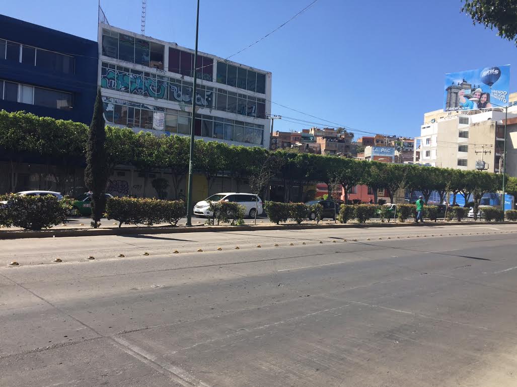 Reactivarán locales en El Eje
