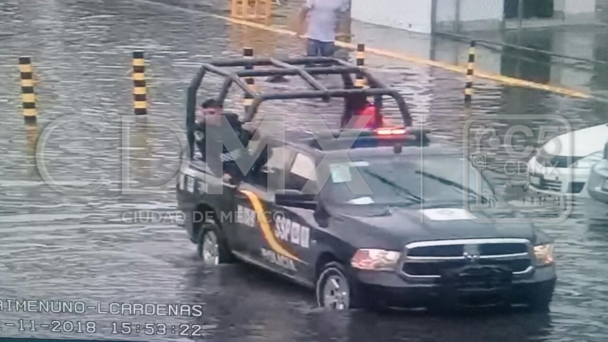 SSP y bomberos trabajan en los encharcamiento de la alcaldía Gustavo A. Madero. (Twitter: @C5_CDMX)