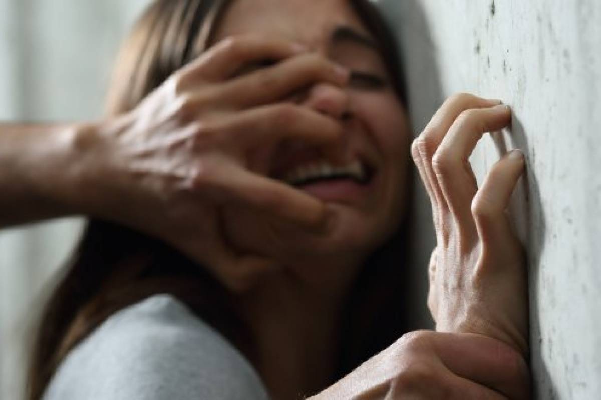 Violencia a la mujer.