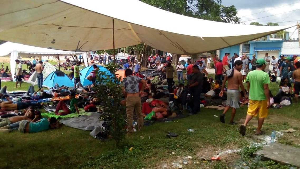 Caravana migrante llega al sur de Veracruz (Isabel Zamudio)