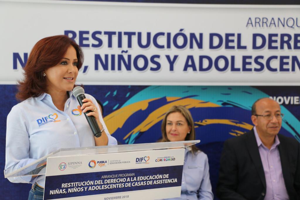 López de Gali, entregó constancias de educación básica a niñas, niños y adolescentes de las Casas de Asistencia (Especial)