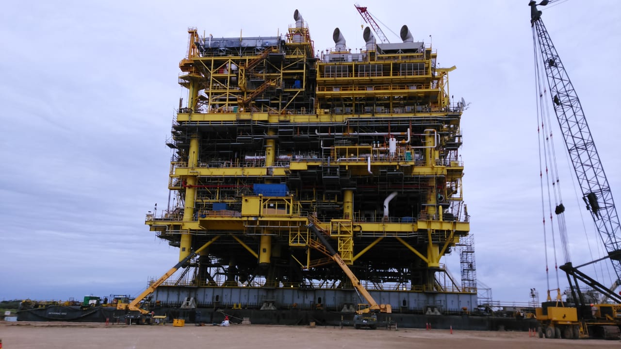Plataforma petrolera PB-Abkstun-A2 (Foto: Yeshua Ordaz)