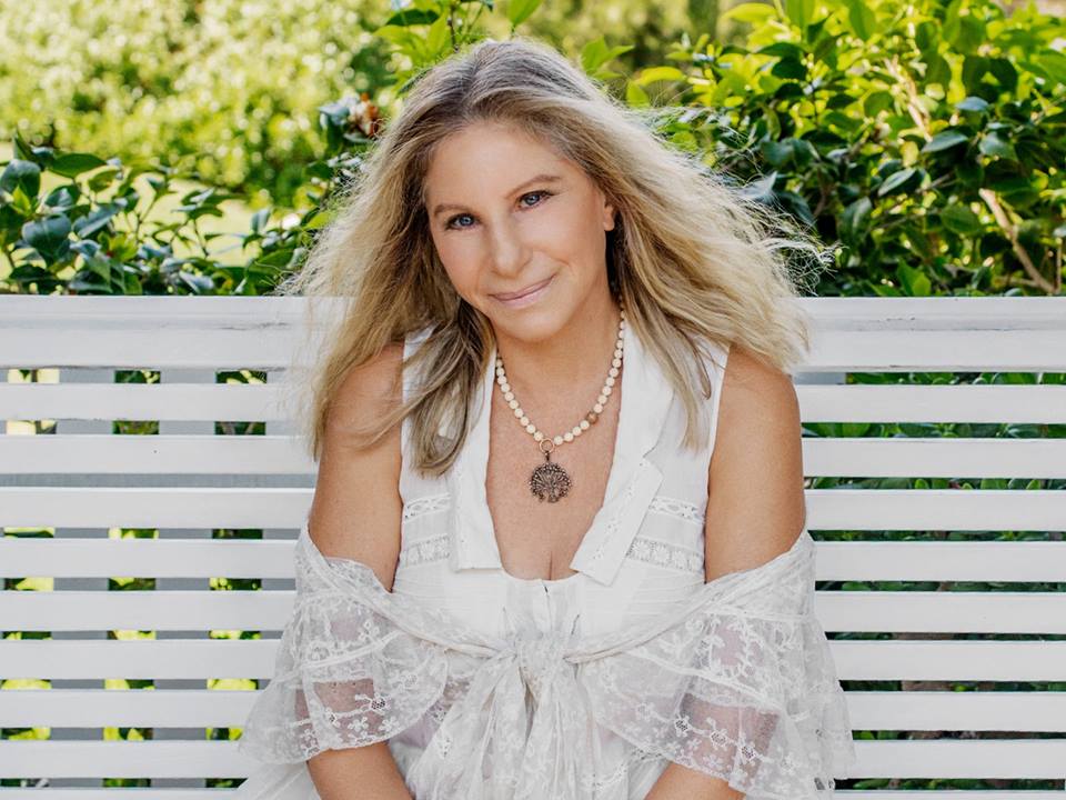 Barbra Streisand  reprobó tres veces el examen de conducir (Foto: Facebook)