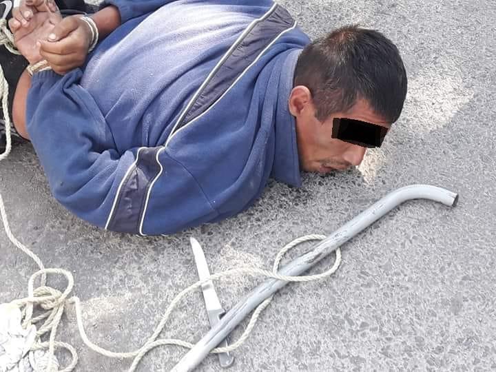 El hombre se apoderó de 420 pesos antes de ser detenido. (Especial)