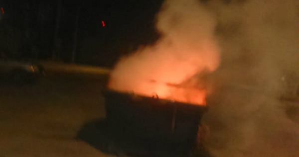 Incendian contenedores de basura en Ciudad Madero.