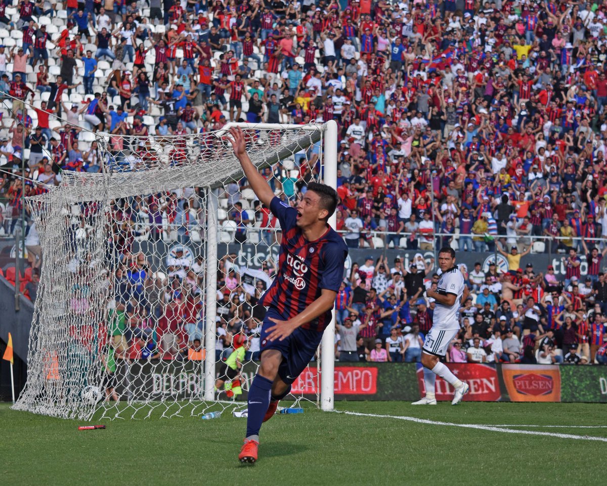Fernando Ovelar, el jugador más joven en anotar en Primera División de Paraguay (Twitter @CCP1912oficial)