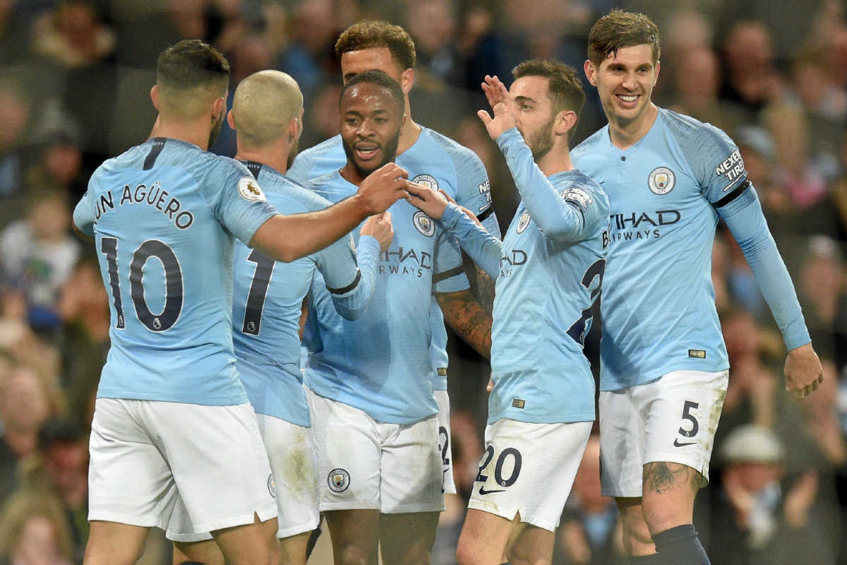 Manchester City golea y es líder de la Premier League (AFP)