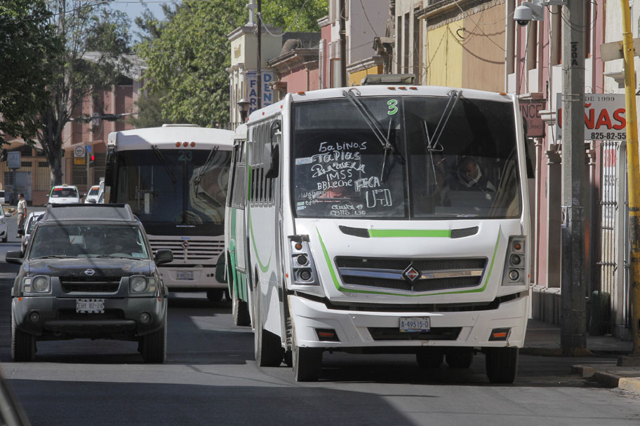 La afinación de vehículos sería una buena medida para reducir los niveles altos e contaminación. (Manuel Guadarrama)