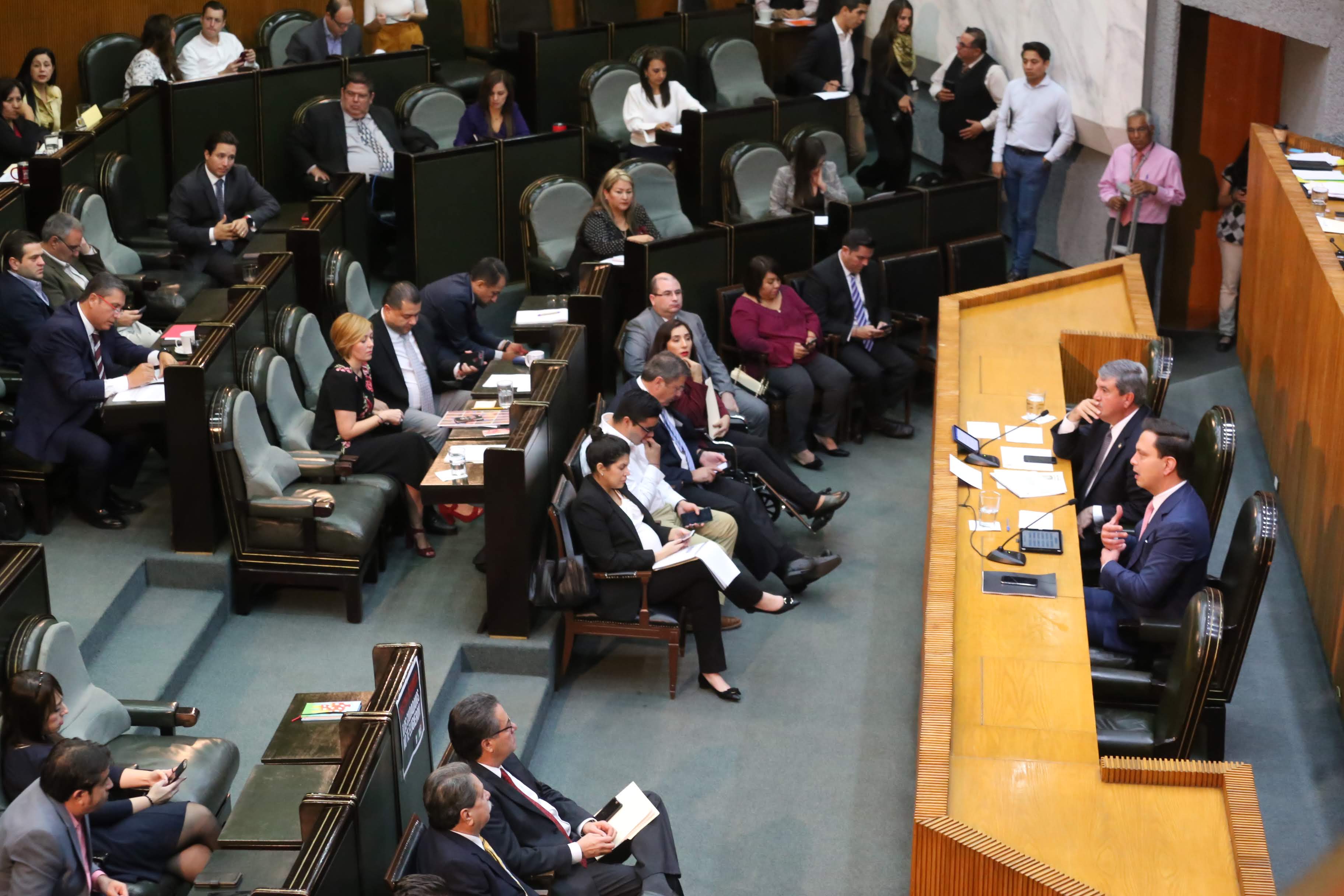 Glosa del tercer informe de Gobierno. (Raúl Palacios)