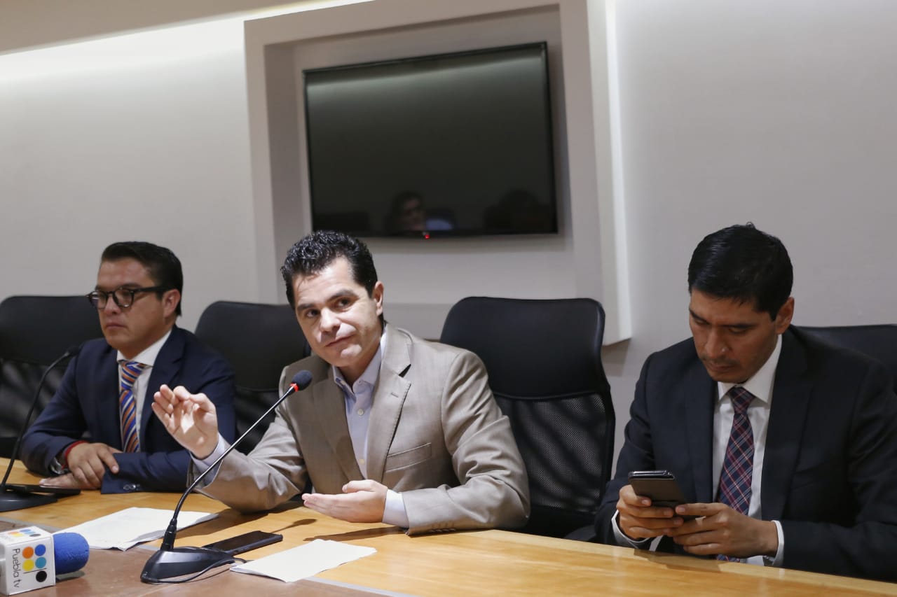 El coordinador de diputados del Partido Acción Nacional, Marcelo García, indicó que sus compañeros deben fundamentar las razones por las que se van a 