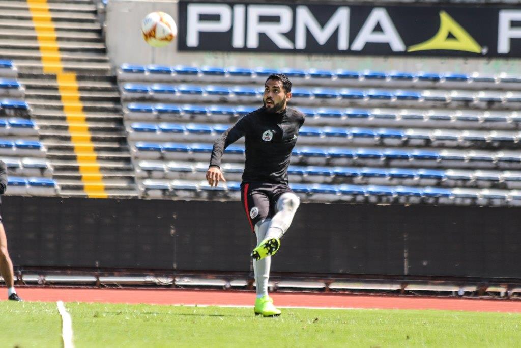 José Joaquín Esquivel, jugador universitario, sabe que el duelo ante la Máquina no será nada fácil (Especial)