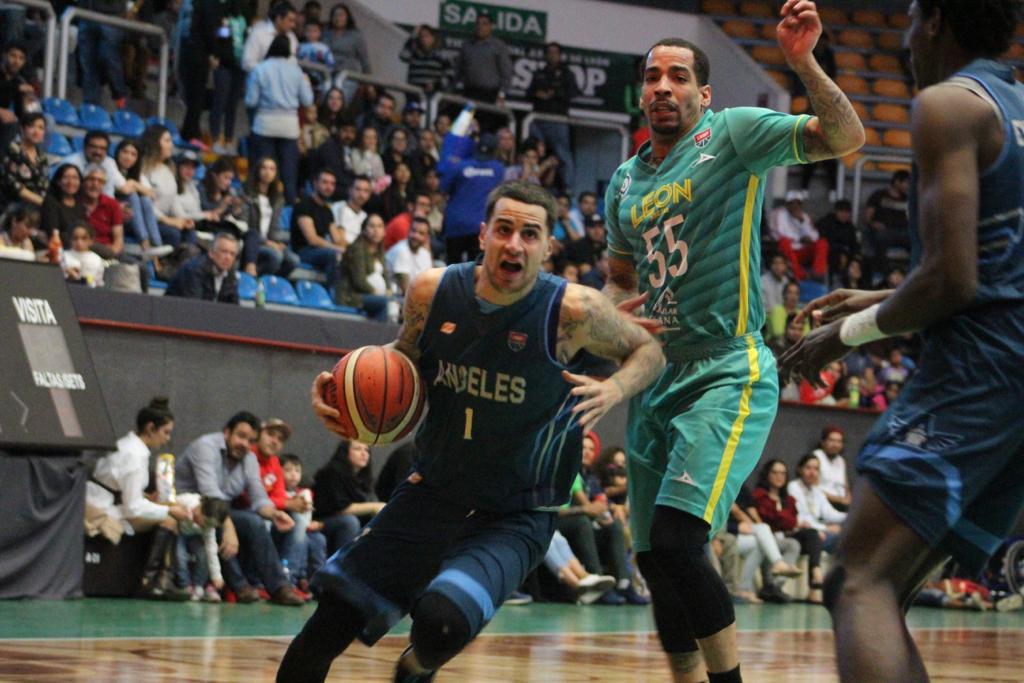 La quinteta azul y blanco cobró revancha y obtuvo una gran victoria en su serie ante León (Especial)