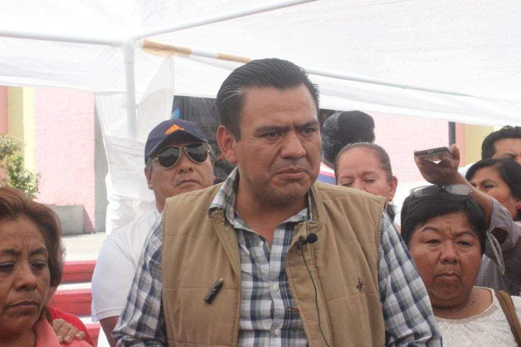 Los trabajadores de la sección 14 levantaron el plantón luego de que autorizarán su recontratación. (Especial)