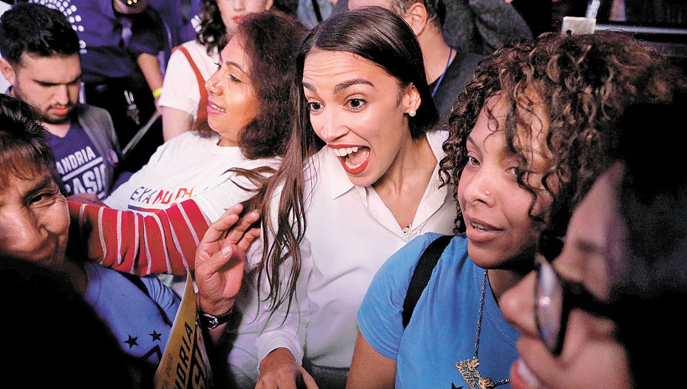 Alexandria Ocasio-Cortez, de origen boricua, se convirtió en la mujer más joven en ganar un escaño, con 29 años. (Reuters)